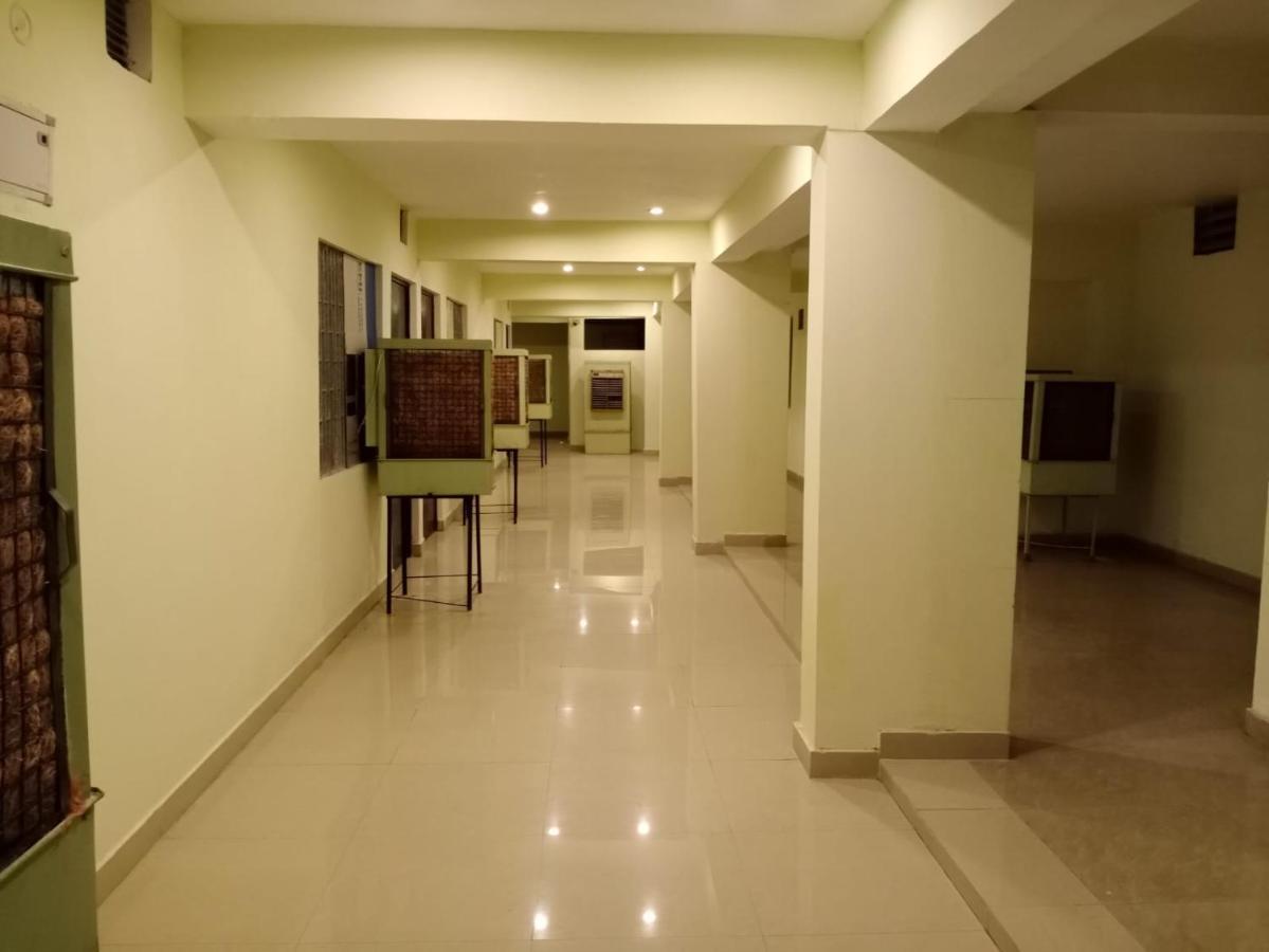 S S Hotel And Restaurant By Wb Economy Jaunpur Экстерьер фото