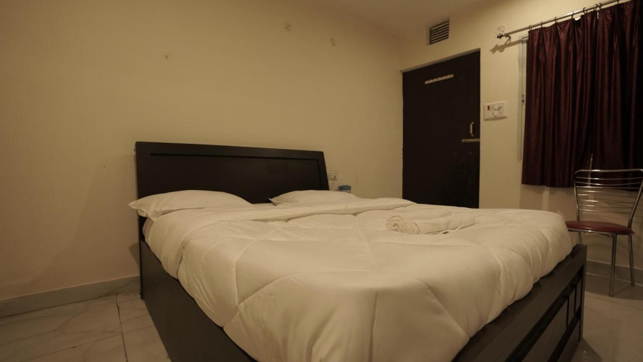 S S Hotel And Restaurant By Wb Economy Jaunpur Экстерьер фото